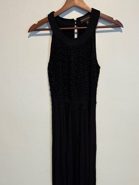 Dana Buchman Gorgeous Black Maxi Dress, Eyelet Detail, Halter style Size 6